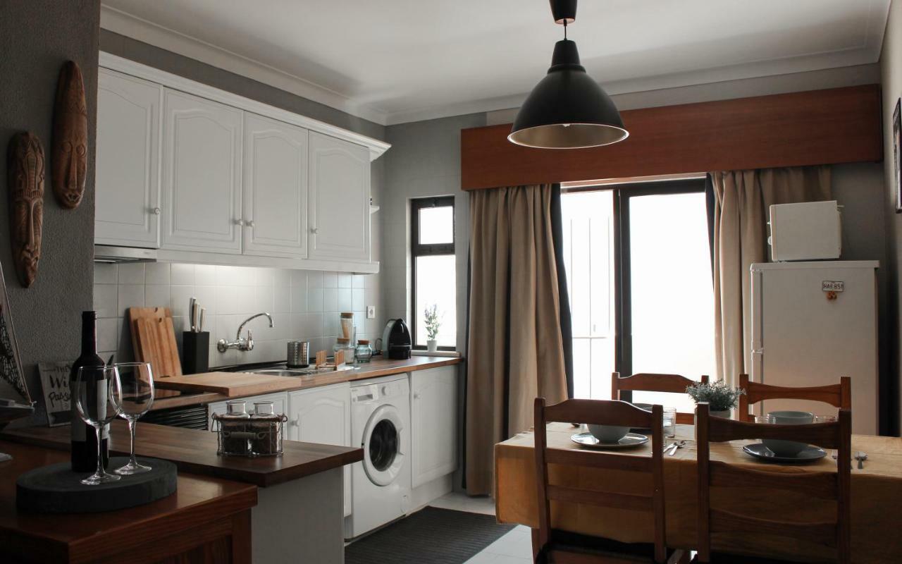 Lovely Oceanview Beach House Apartment Portimao Bagian luar foto